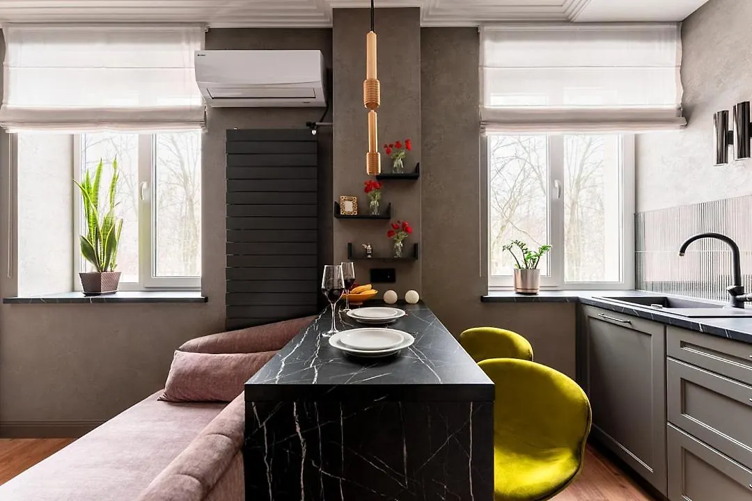 So Stylish Downtown Apt Near Minsk Railway Station Apartment 0*,  Belarus