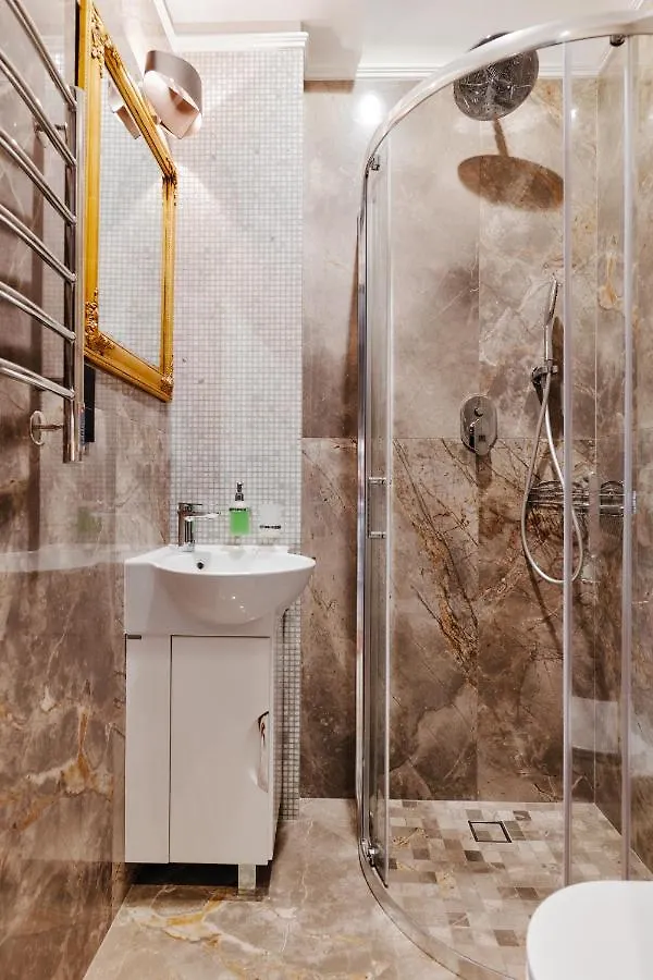 So Stylish Downtown Apt Near Minsk Railway Station Apartment 0*,