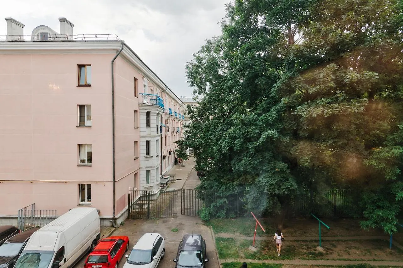 So Stylish Downtown Apt Near Minsk Railway Station Apartment