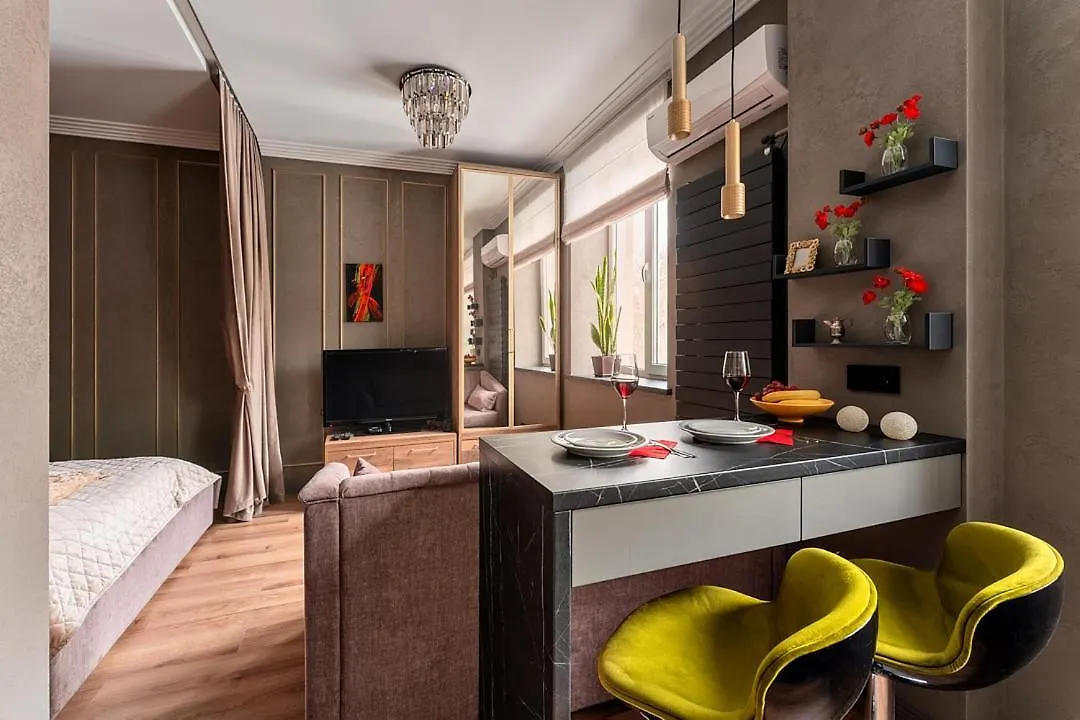 So Stylish Downtown Apt Near Minsk Railway Station Apartment
